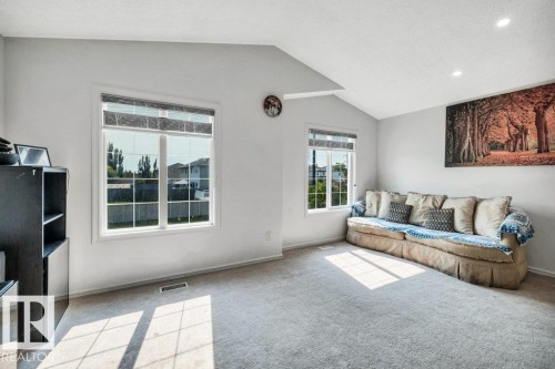 2426 34A Avenue Nw, Edmonton, AB 