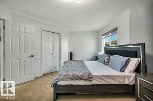 2426 34A Avenue Nw, Edmonton, AB 