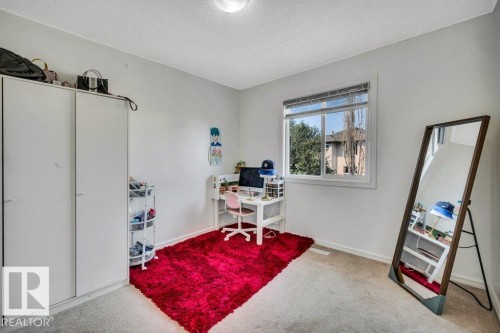 2426 34A Avenue Nw, Edmonton, AB 