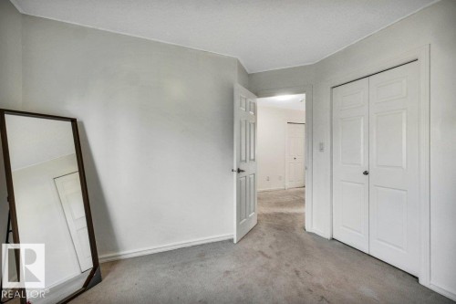 2426 34A Avenue Nw, Edmonton, AB 