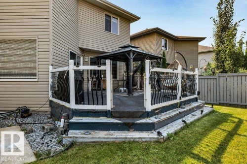 2426 34A Avenue Nw, Edmonton, AB 