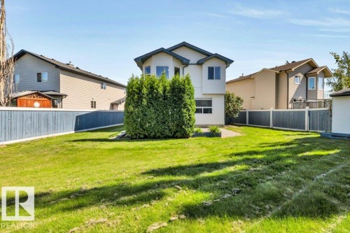 19 Leyland, Spruce Grove, AB 