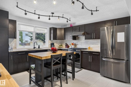17311 101 Street Nw, Edmonton, AB 