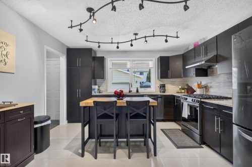 17311 101 Street Nw, Edmonton, AB 