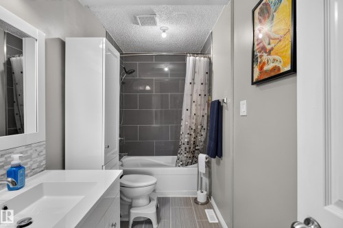 17311 101 Street Nw, Edmonton, AB 