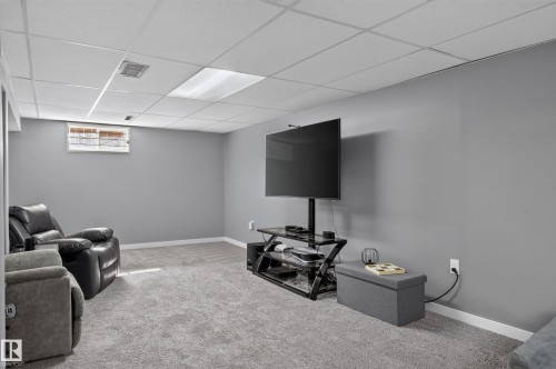 17311 101 Street Nw, Edmonton, AB 