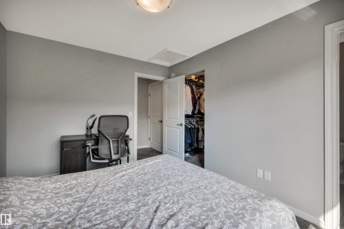 #33 3025 151 Av Nw, Edmonton, AB 