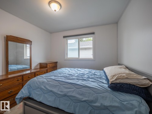 16706 80 Avenue Nw, Edmonton, AB 