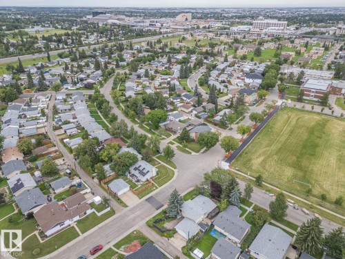 16706 80 Avenue Nw, Edmonton, AB 