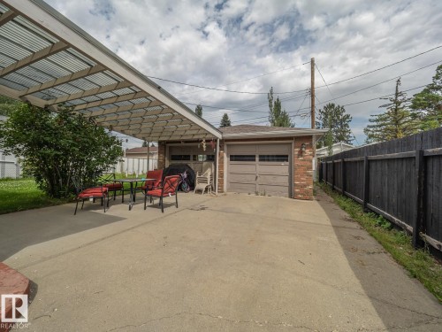 16706 80 Avenue Nw, Edmonton, AB 