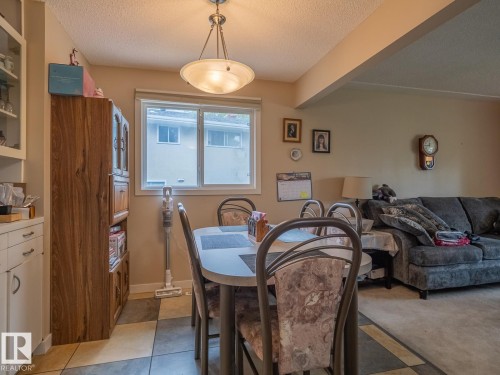 16706 80 Avenue Nw, Edmonton, AB 