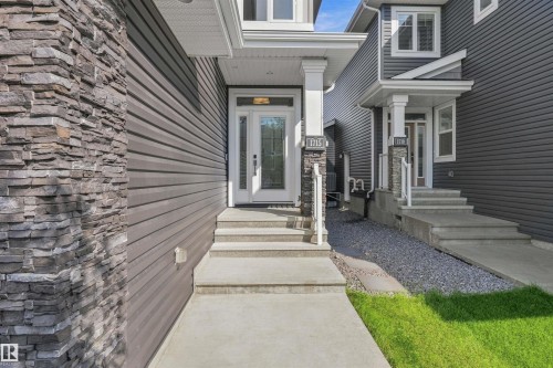 1715 163 Street Sw, Edmonton, AB 