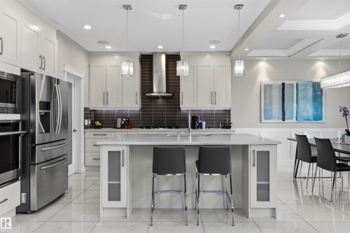 1715 163 Street Sw, Edmonton, AB 