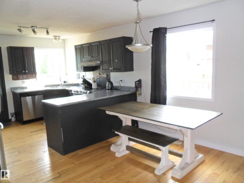 28 Bridgeview Crescent, Fort Saskatchewan, AB 