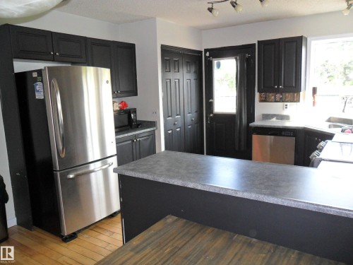 28 Bridgeview Crescent, Fort Saskatchewan, AB 
