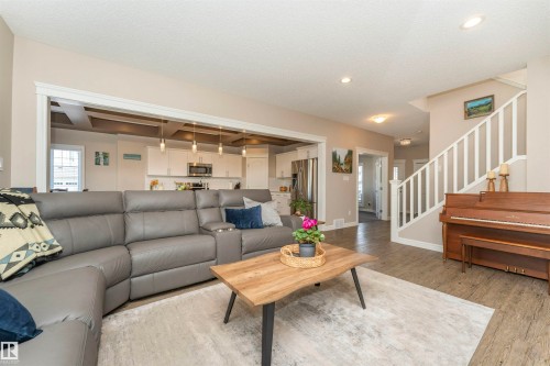 2304 89 Street Sw, Edmonton, AB 