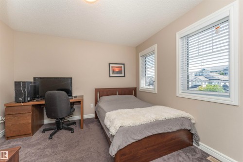 2304 89 Street Sw, Edmonton, AB 