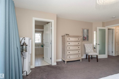 2304 89 Street Sw, Edmonton, AB 