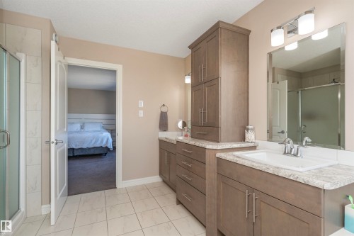 2304 89 Street Sw, Edmonton, AB 