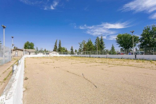 Additional content - 11440 44A Avenue Nw, Edmonton, AB 