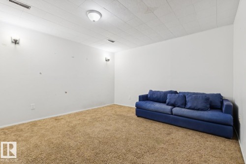 11421 22 Avenue Nw, Edmonton, AB - Indoor