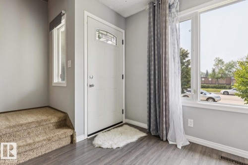 11421 22 Avenue Nw, Edmonton, AB - Indoor Photo Showing Other Room