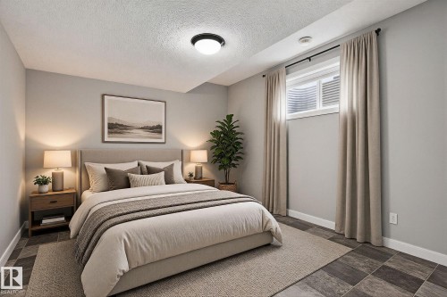 Roomy bedroom - 5 Verona Crescent, Spruce Grove, AB 