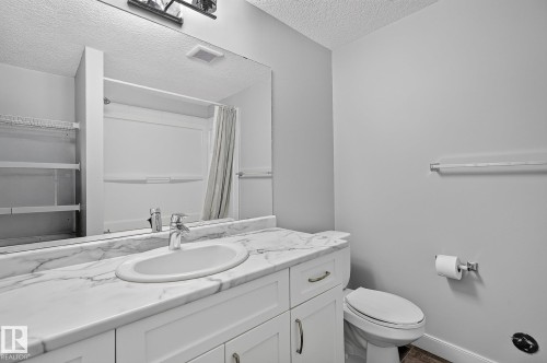 4 piece bath in the suite - 5 Verona Crescent, Spruce Grove, AB 