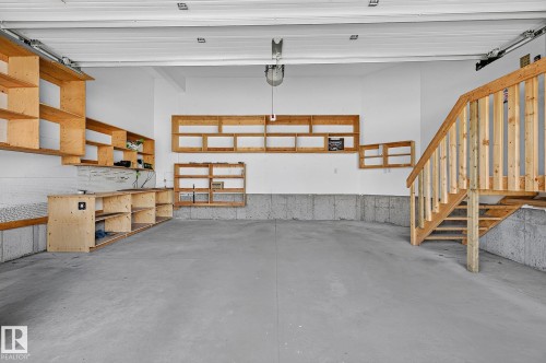 Oversized garage, tall ceiling, plenty of wall storage - 5 Verona Crescent, Spruce Grove, AB 