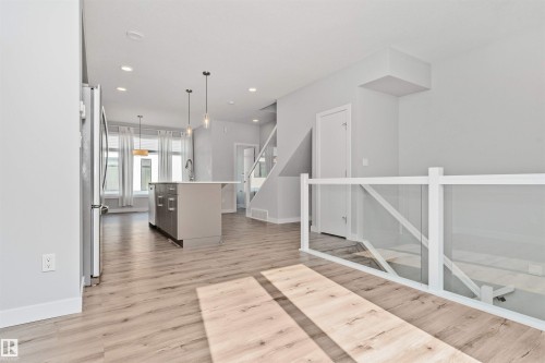 #17 1729 Keene Cr Sw, Edmonton, AB - Indoor Photo Showing Other Room