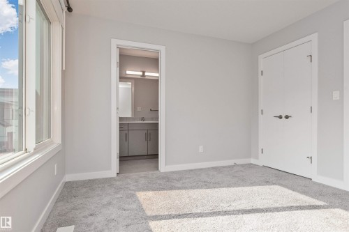 #17 1729 Keene Cr Sw, Edmonton, AB - Indoor Photo Showing Other Room