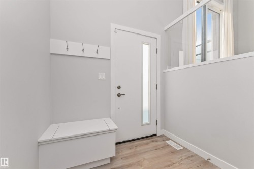 #17 1729 Keene Cr Sw, Edmonton, AB - Indoor Photo Showing Other Room