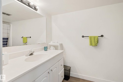 11828 & 11830 45 Street Nw, Edmonton, AB 