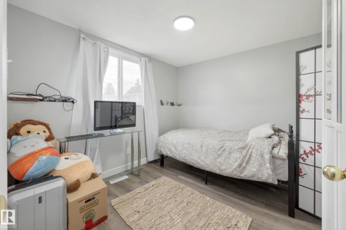 11828 & 11830 45 Street Nw, Edmonton, AB 