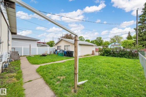11828 & 11830 45 Street Nw, Edmonton, AB 