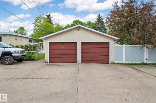 11828 & 11830 45 Street Nw, Edmonton, AB 