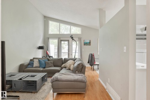 11828 & 11830 45 Street Nw, Edmonton, AB 