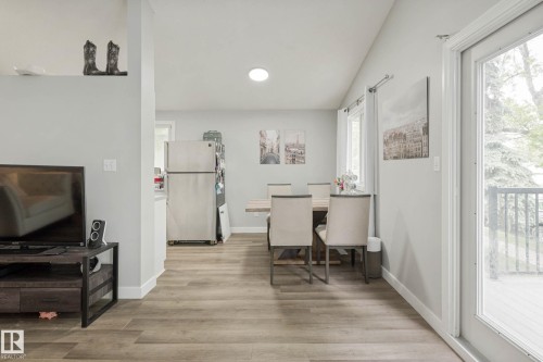 11828 & 11830 45 Street Nw, Edmonton, AB 
