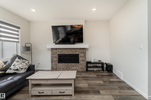 4659 175 Avenue Nw, Edmonton, AB 