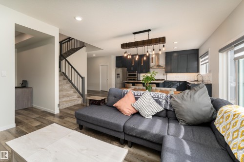 4659 175 Avenue Nw, Edmonton, AB 