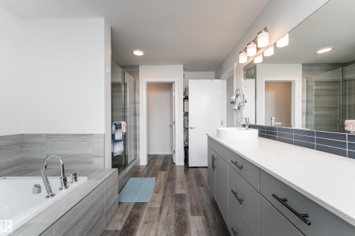 4659 175 Avenue Nw, Edmonton, AB 