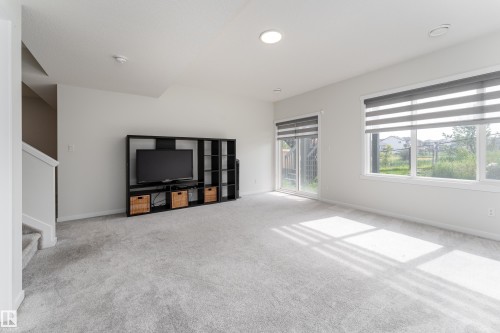 4659 175 Avenue Nw, Edmonton, AB 