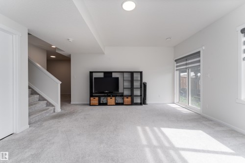 4659 175 Avenue Nw, Edmonton, AB 