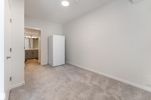4659 175 Avenue Nw, Edmonton, AB 