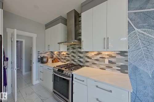 1304 165 Street Sw, Edmonton, AB 
