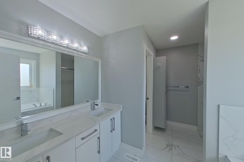 1304 165 Street Sw, Edmonton, AB 