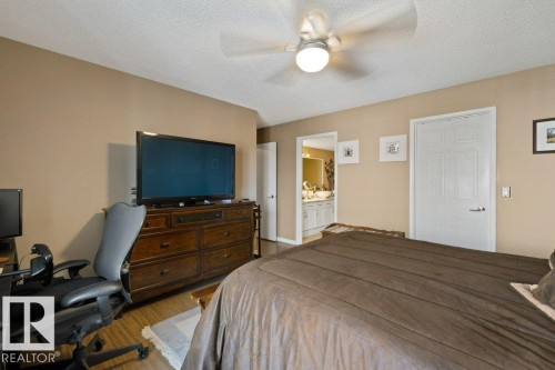 #307 3 Perron St, St. Albert, AB - Indoor Photo Showing Bedroom