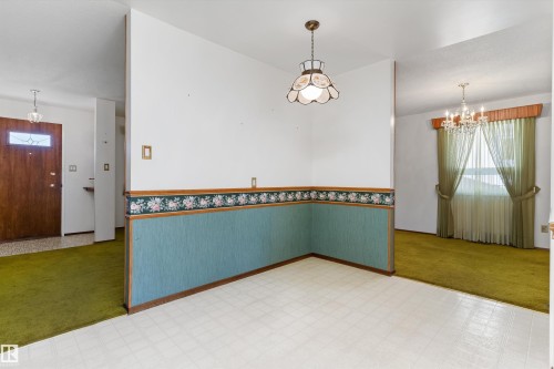 9807 165 Street Nw, Edmonton, AB 