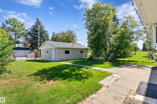 9807 165 Street Nw, Edmonton, AB 