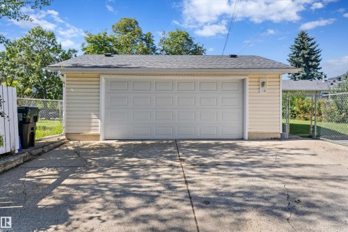 9807 165 Street Nw, Edmonton, AB 